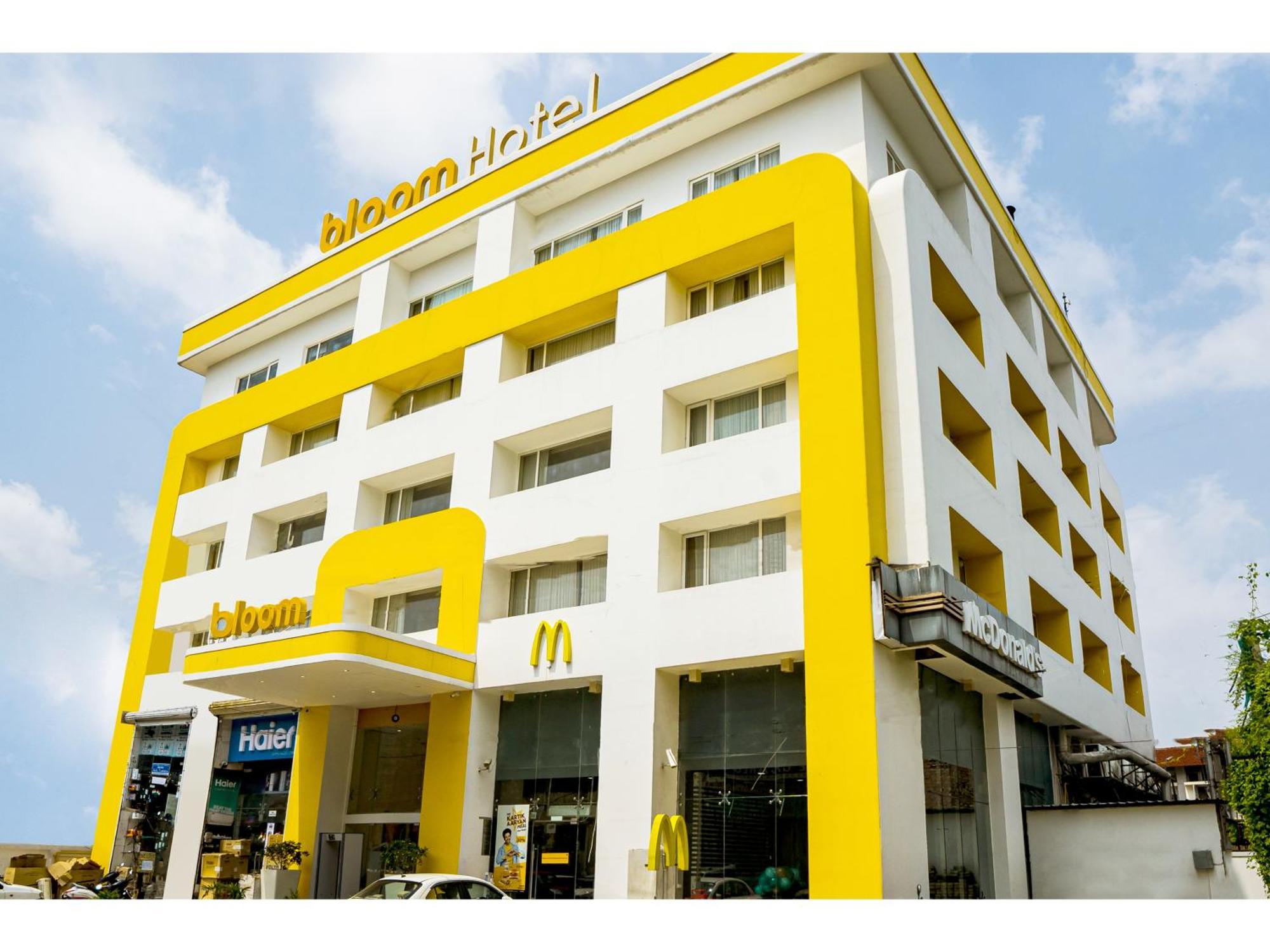 Bloom Hotel - Jammu Exterior foto